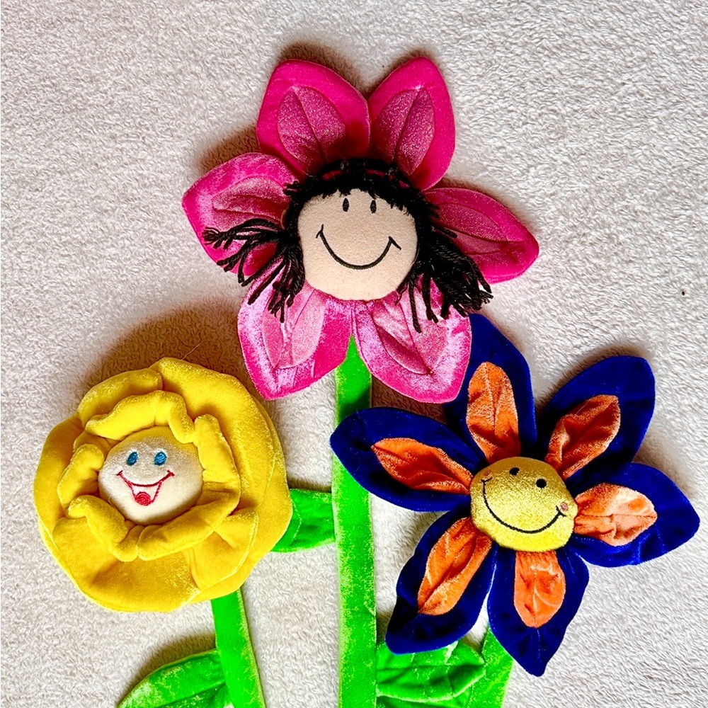 Vintage Animal Alley Plush Flower Set Toys R Us Rare 90s Decor